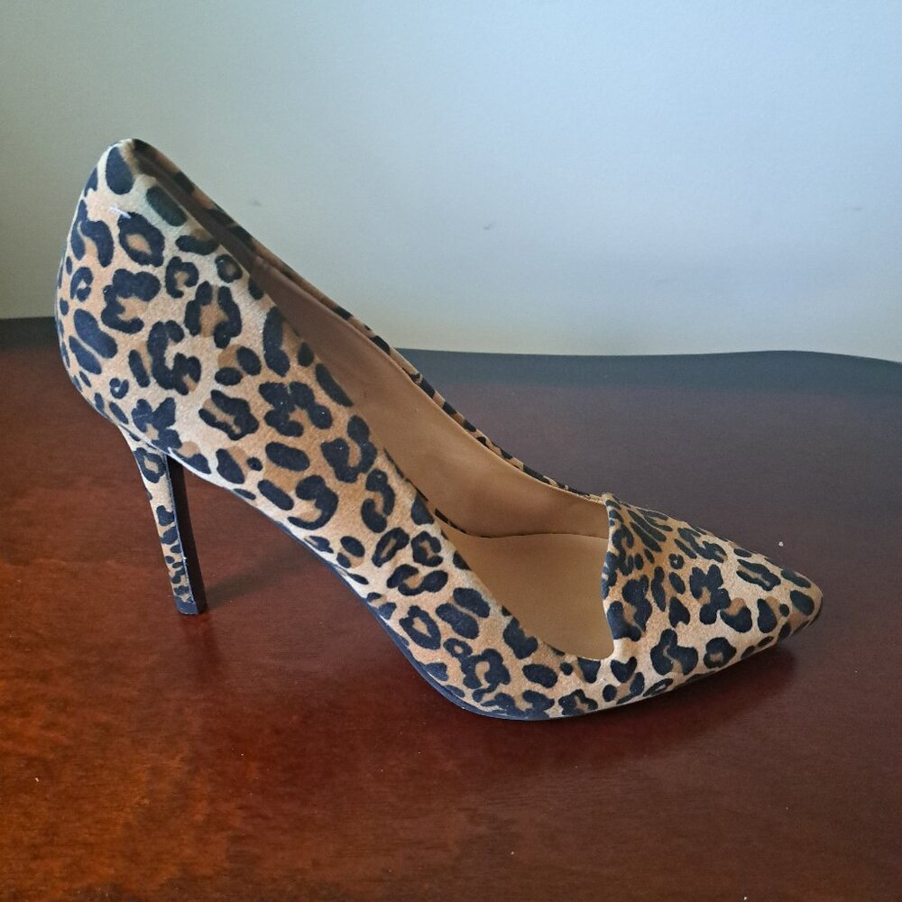 Lauren Conrad leopard pump